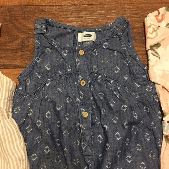 Old Navy Bundle of 3 Girl Jumpsuits Size 4T - Picture 3 of 8